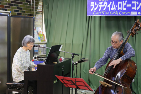 写真 演奏シーン